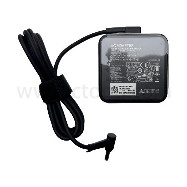 Original DELTA ADP-65GD D Power Adapter 19V 3.42A 65W 4.5x3.0mm For MSI Modern 15 MS-1552 Modern 14 Laptop Charger